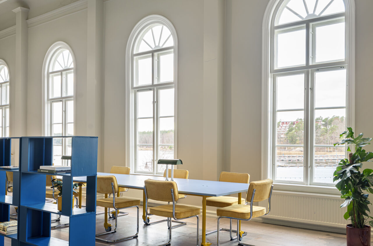 Livingroom Coworking har öppnat i vackra lokaler i Gustavsbergs Hamn, kom och gör oss sällskap!