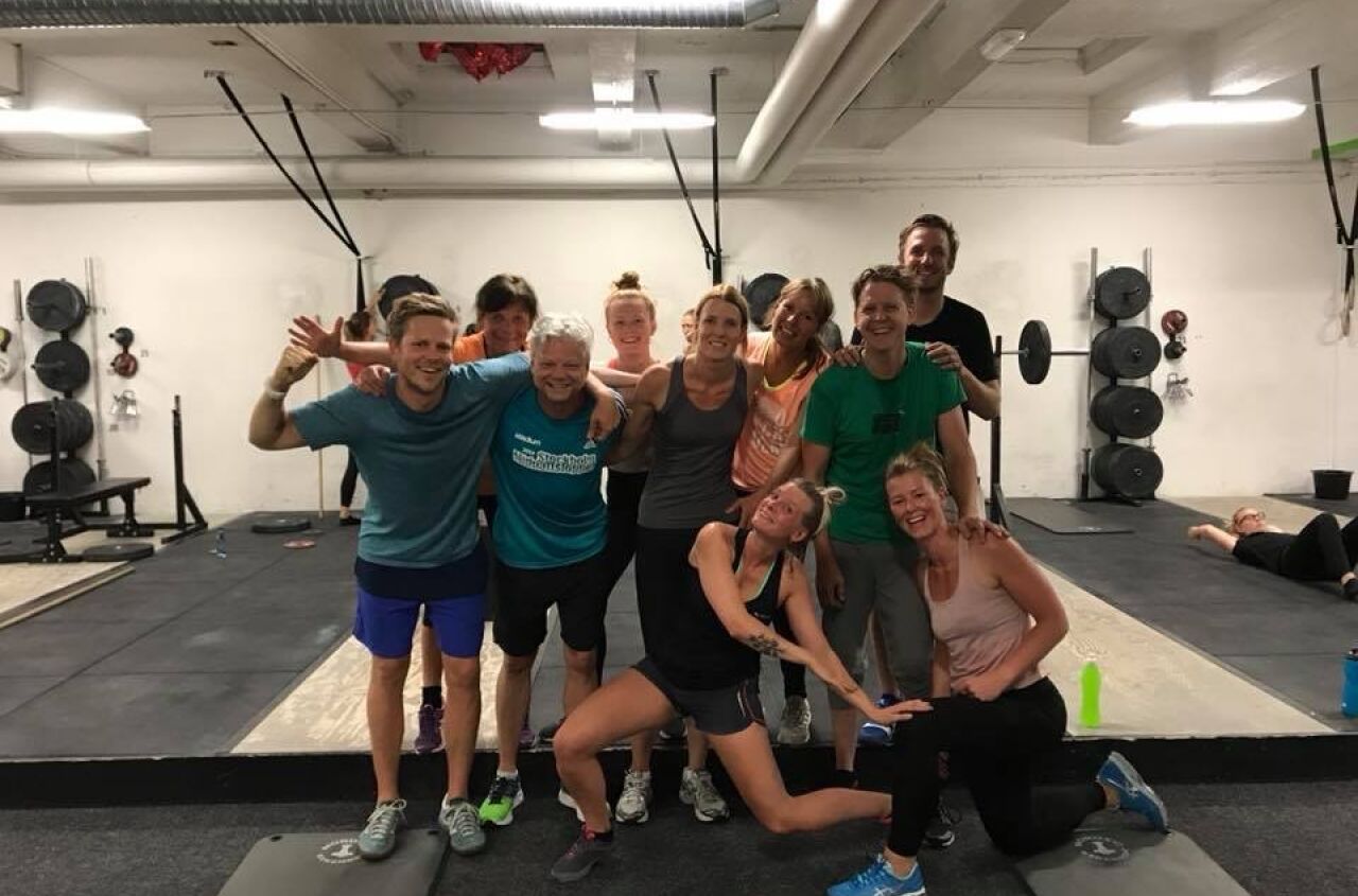 Gemensam träning för medlemmar på coworking space i Stockholm